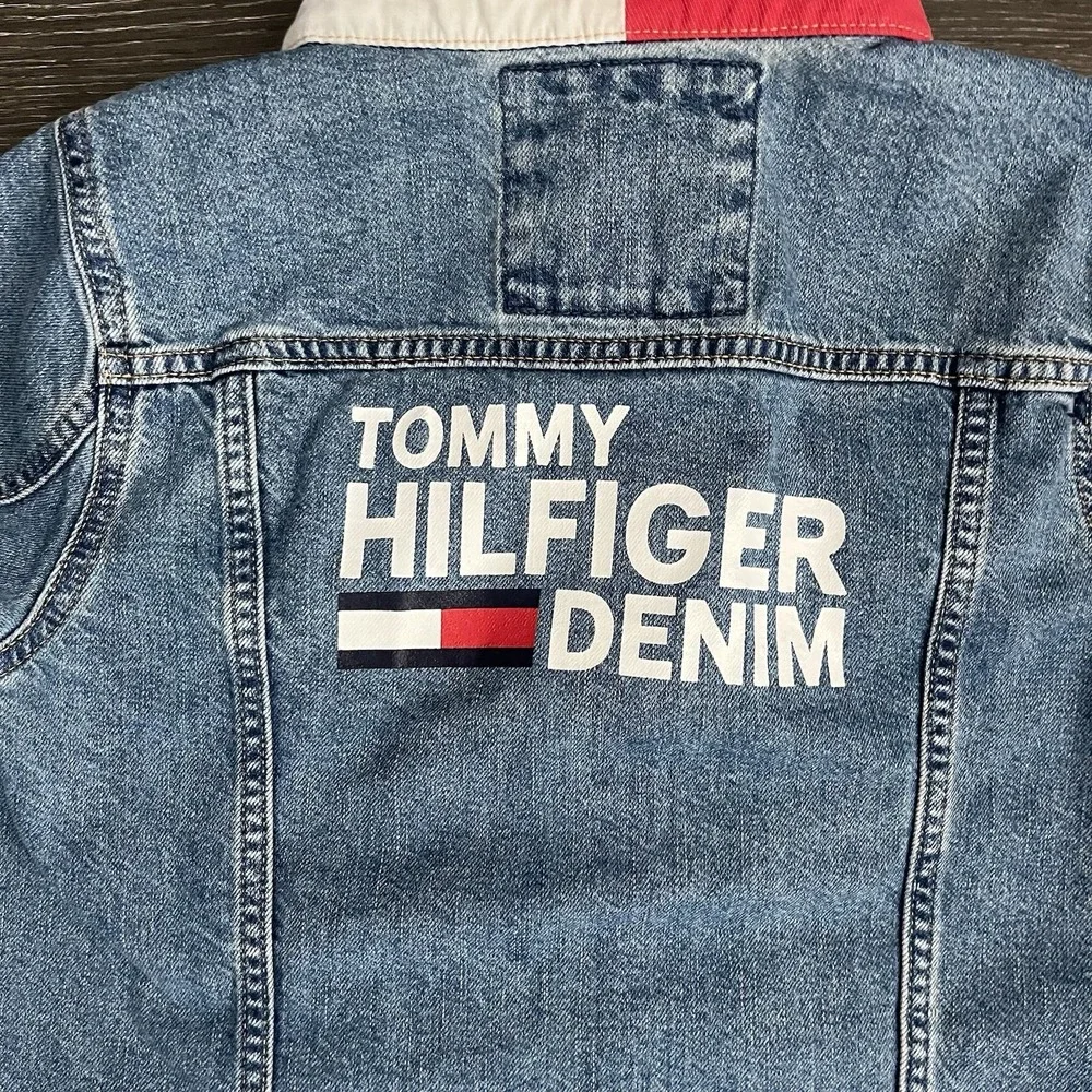 TOMMY HILFIGER Vintage Womens Small 90s Y2K Denim Jean‎ Trucker Jacket Western